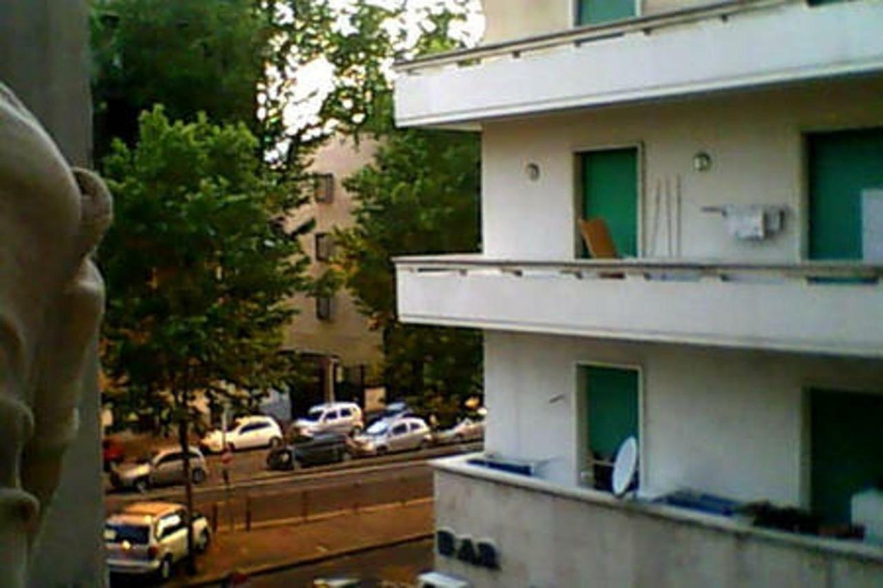 Alloggio Turistico P.Lodi Apartment Rome Exterior photo